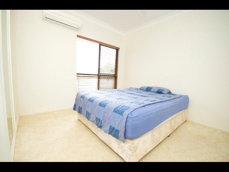 38 Bassett Street, Kanimbla QLD 4870