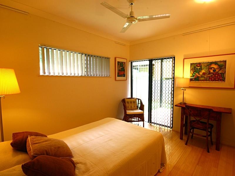 6 Grace Close, Whitfield QLD 4870