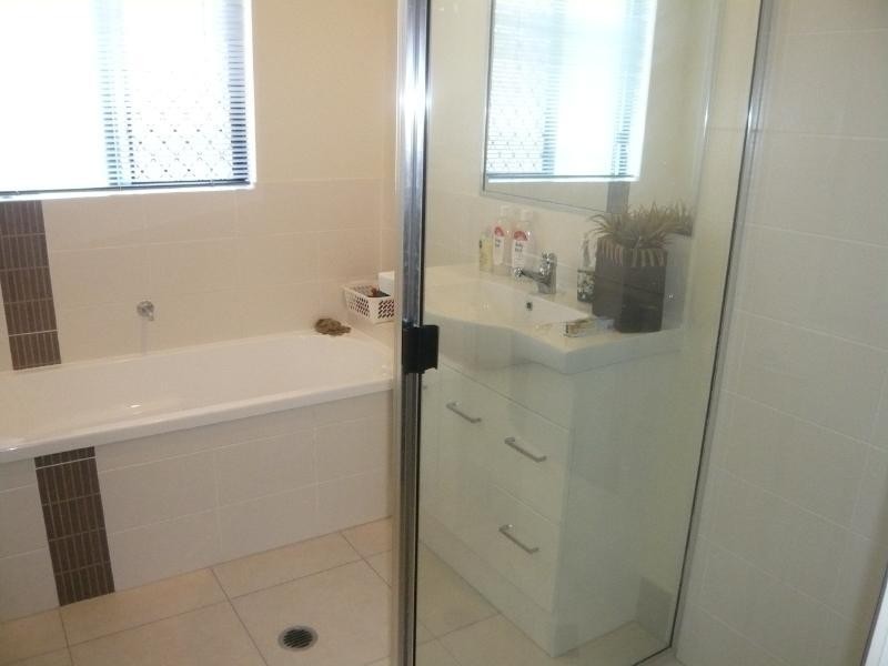 35 Angor Road, Trinity Park QLD 4879