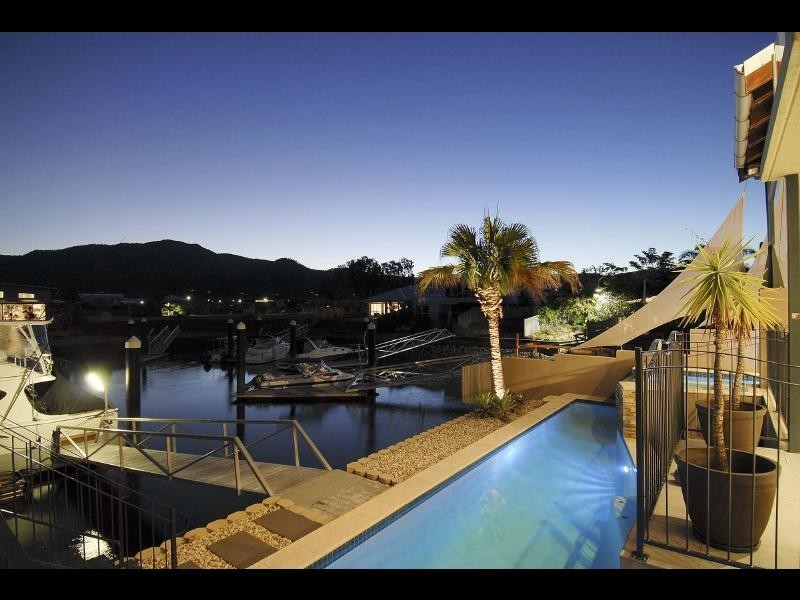 19 Brindabella Quay, Trinity Park QLD 4879