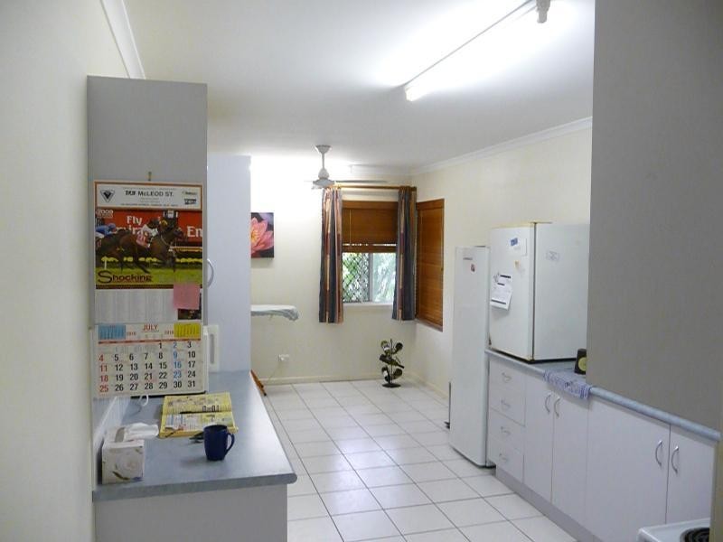 28 Dalton Street, Bungalow QLD 4870