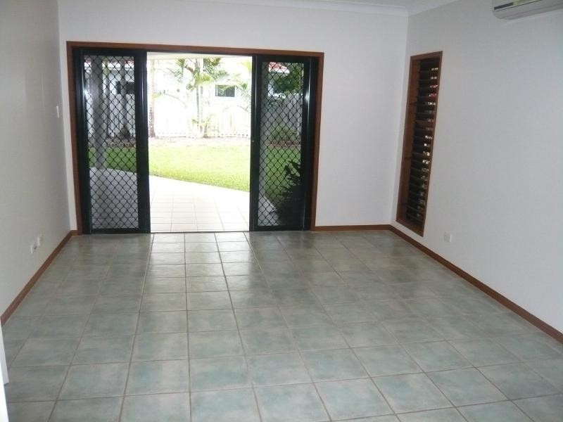 34 Hibiscus Avenue (Paradise Palms Dr), Kewarra Beach QLD 4879