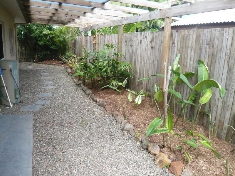 2/62 Veivers Road (1 Cowrie St), Palm Cove QLD 4879