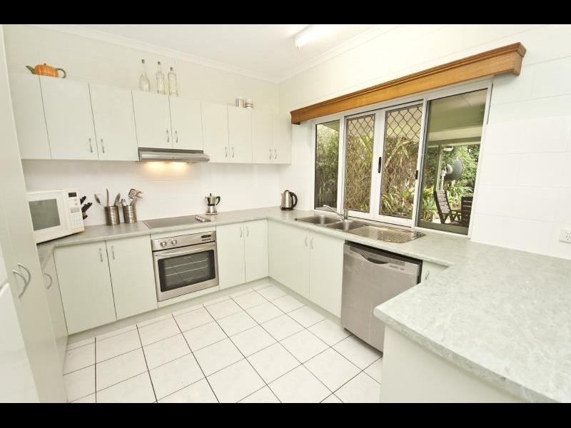 10 Templar Crescent, Bentley Park QLD 4869