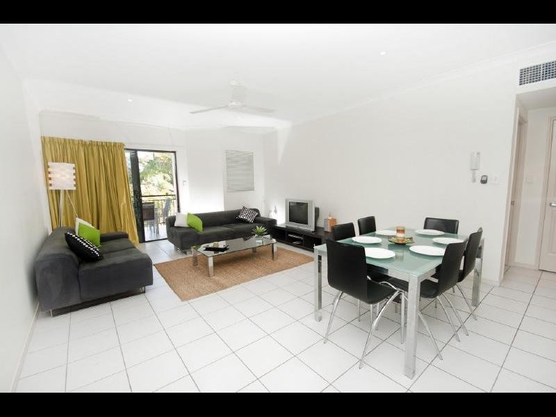 10/72 Digger Street, Cairns North QLD 4870