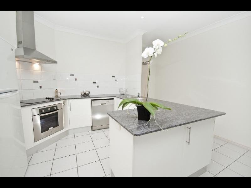 10/72 Digger Street, Cairns North QLD 4870