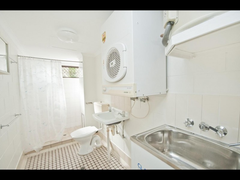 8/50 Woodward Street, Edge Hill QLD 4870