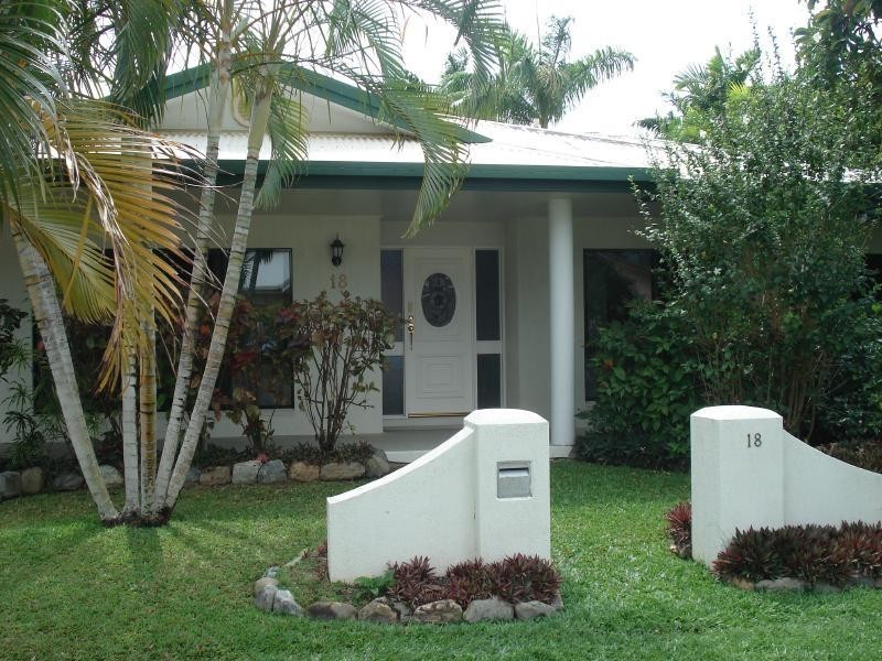 18 Dolphin Close, Kewarra Beach QLD 4879