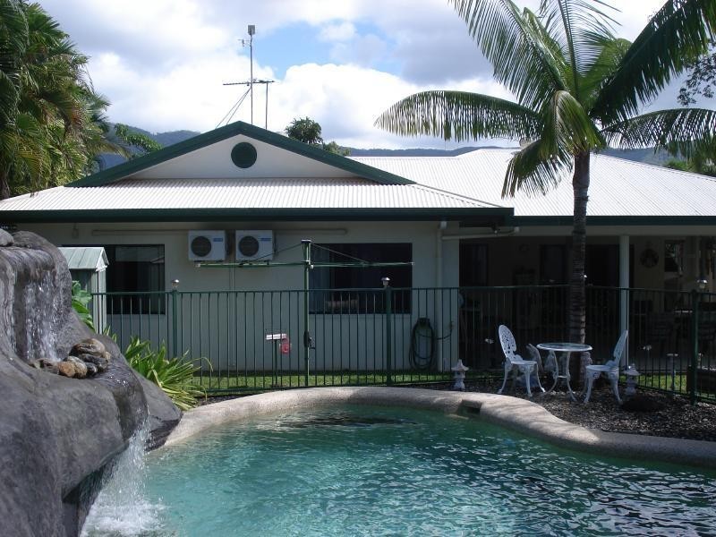 18 Dolphin Close, Kewarra Beach QLD 4879