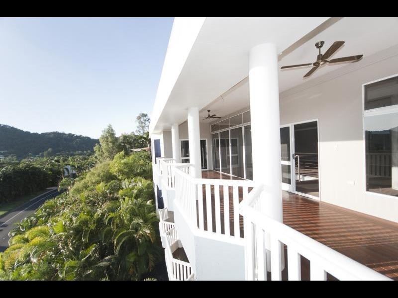 30 Latreille Terrace, Brinsmead QLD 4870