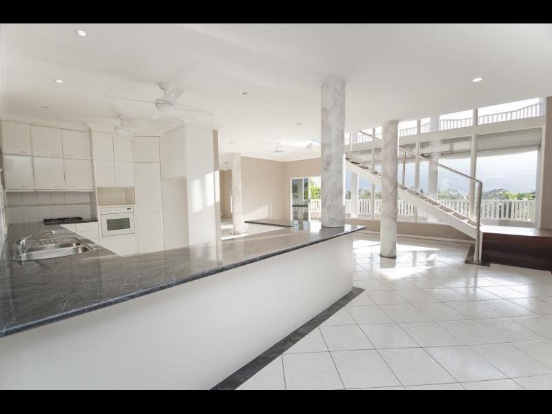 30 Latreille Terrace, Brinsmead QLD 4870