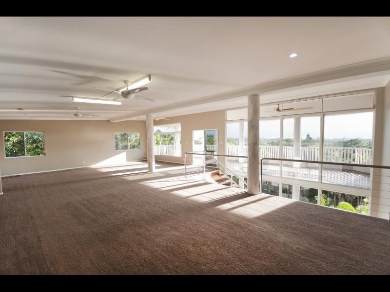 30 Latreille Terrace, Brinsmead QLD 4870