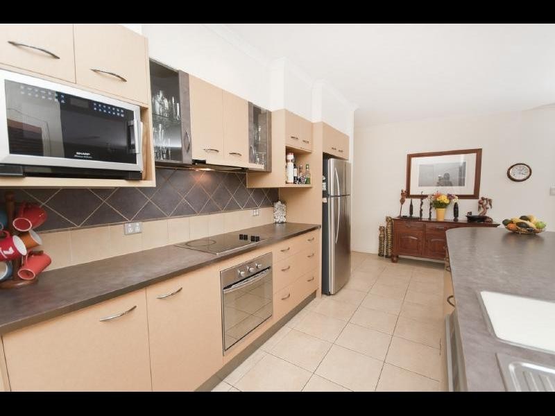21 Taringa Street, Brinsmead QLD 4870