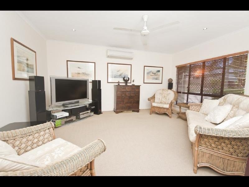 21 Taringa Street, Brinsmead QLD 4870