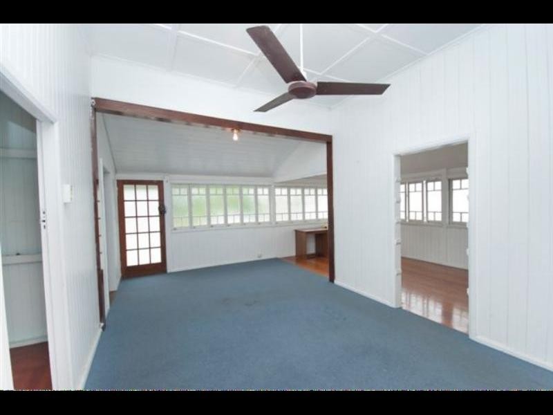 57 Kamerunga Road, Stratford QLD 4870