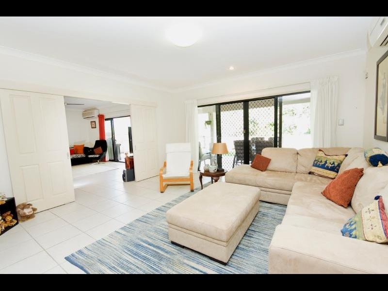 33 Goodsell Drive, Bentley Park QLD 4869