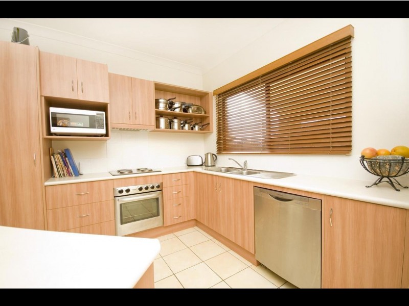 5/6 Short Street, Redlynch QLD 4870