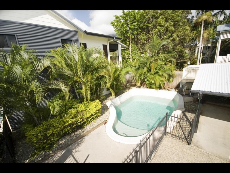 5/6 Short Street, Redlynch QLD 4870