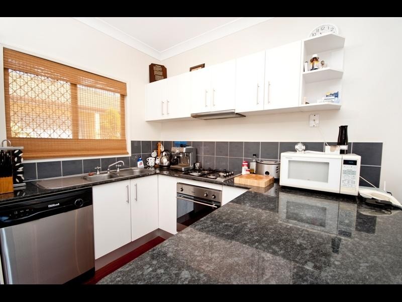 2/7 Tenni Street, Redlynch QLD 4870