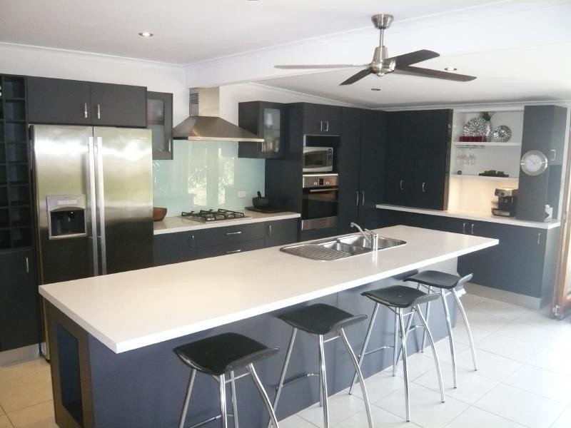 8 Wabag Close, Trinity Beach QLD 4879