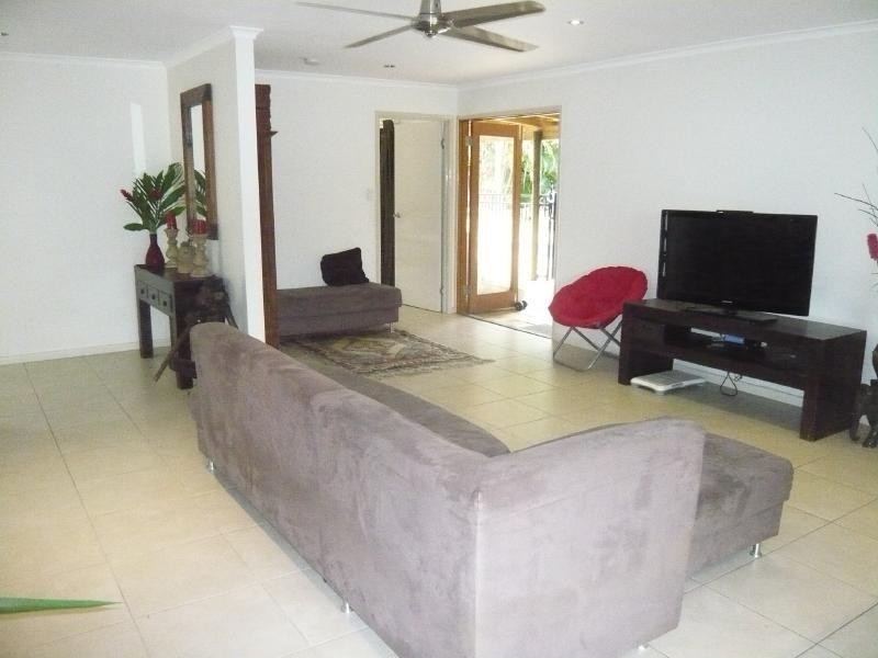 8 Wabag Close, Trinity Beach QLD 4879