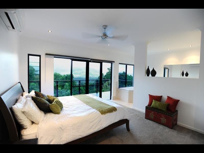 19 The Peak, Brinsmead QLD 4870
