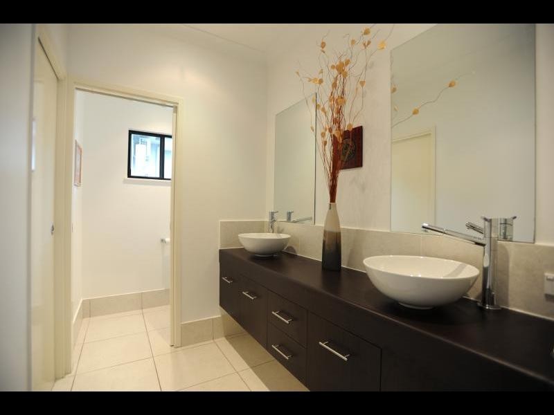 19 The Peak, Brinsmead QLD 4870