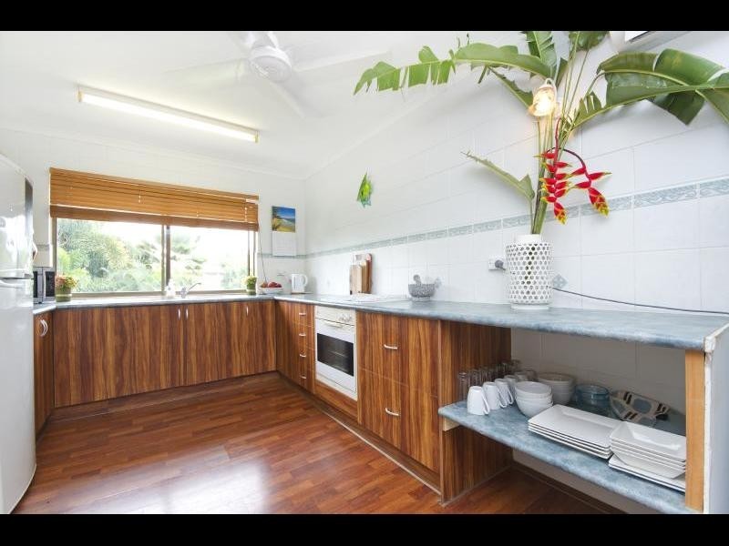 18 Pepperina Street, Mooroobool QLD 4870