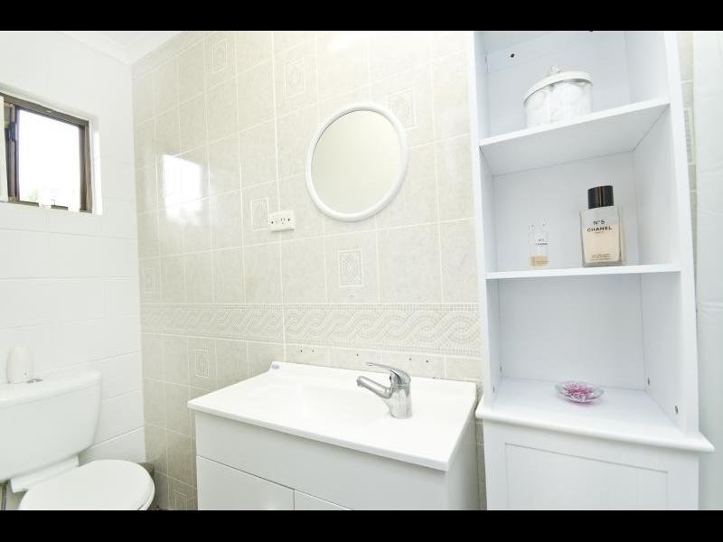 18 Pepperina Street, Mooroobool QLD 4870
