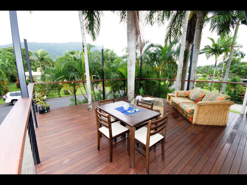 18 Pepperina Street, Mooroobool QLD 4870