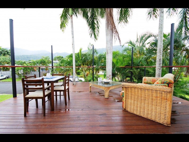 18 Pepperina Street, Mooroobool QLD 4870