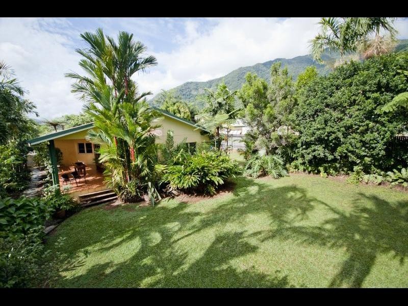 20 Ebony Street, Redlynch QLD 4870