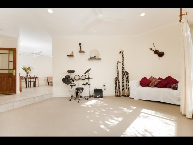 20 Ebony Street, Redlynch QLD 4870
