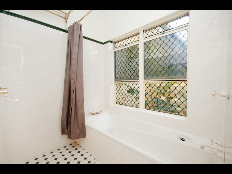 20 Ebony Street, Redlynch QLD 4870