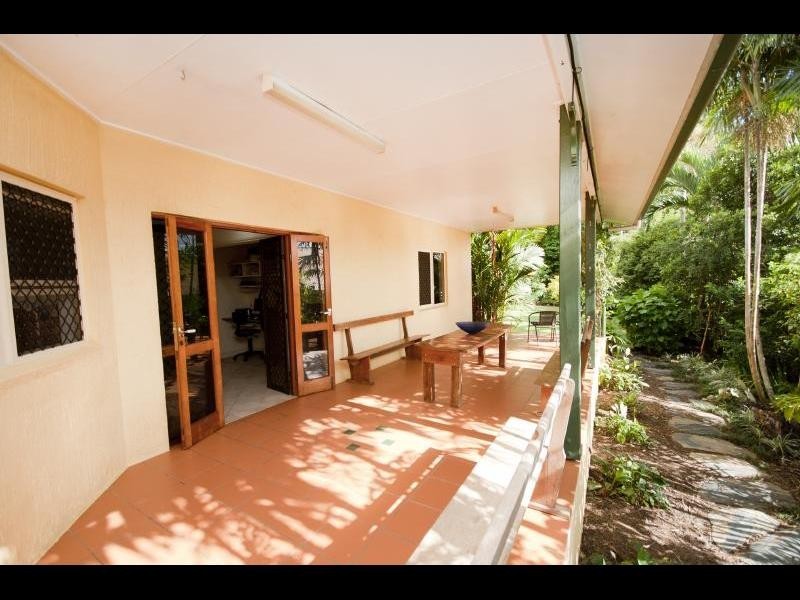 20 Ebony Street, Redlynch QLD 4870