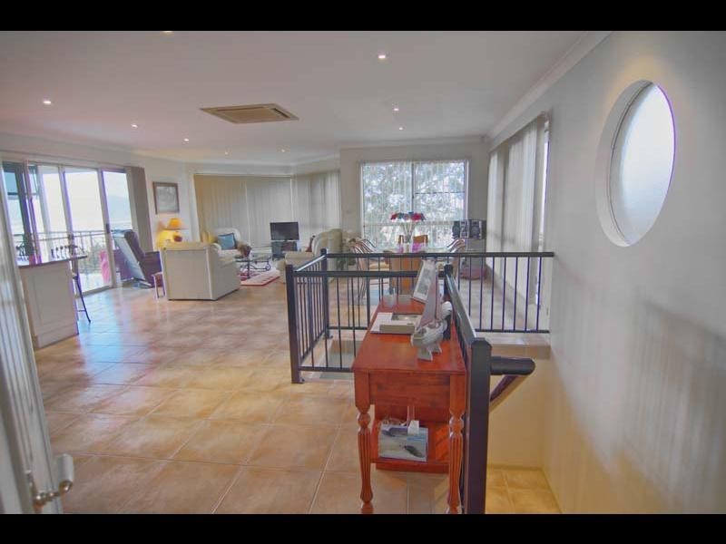 17 Oceanview Place, Mooroobool QLD 4870
