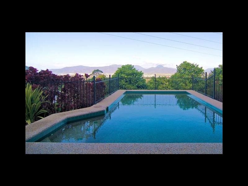 17 Oceanview Place, Mooroobool QLD 4870