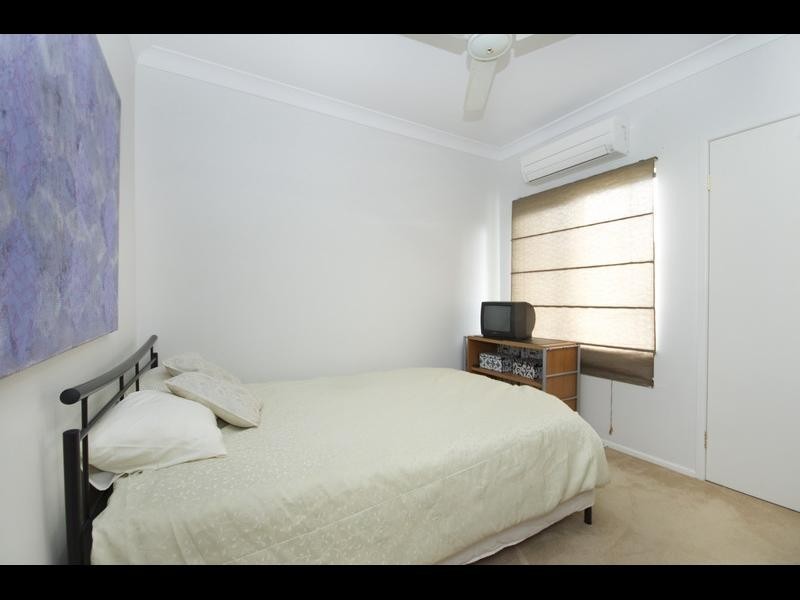 32 Nell Close, Kanimbla QLD 4870