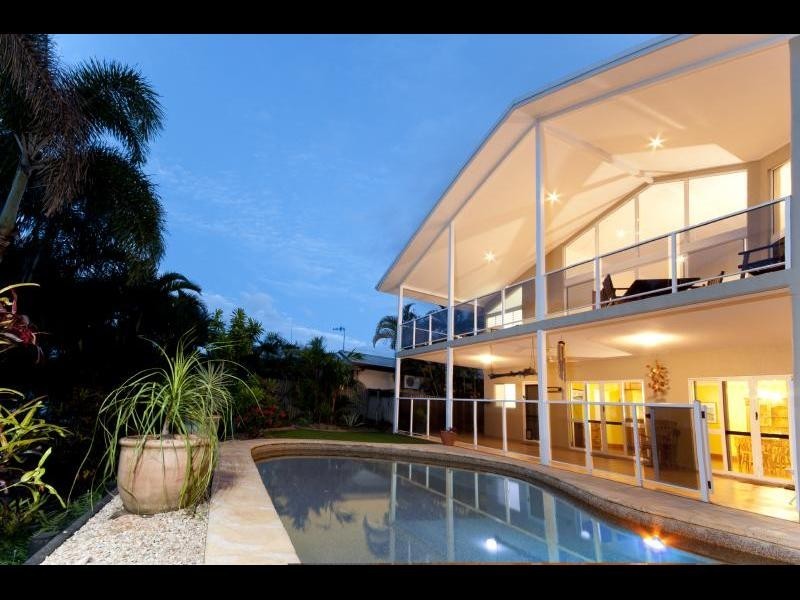 20 Rosemont Court, Mooroobool QLD 4870