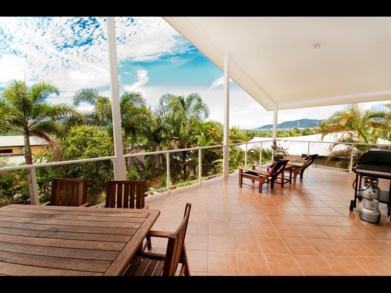 20 Rosemont Court, Mooroobool QLD 4870