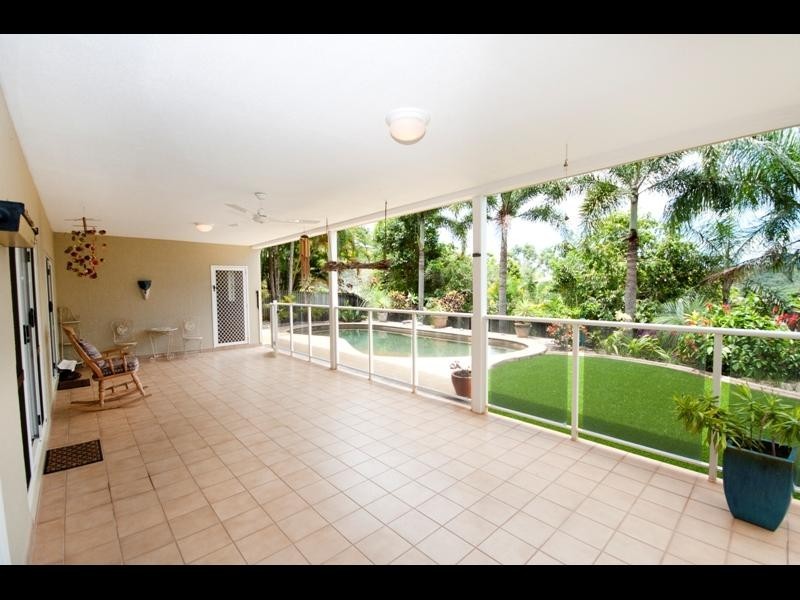 20 Rosemont Court, Mooroobool QLD 4870