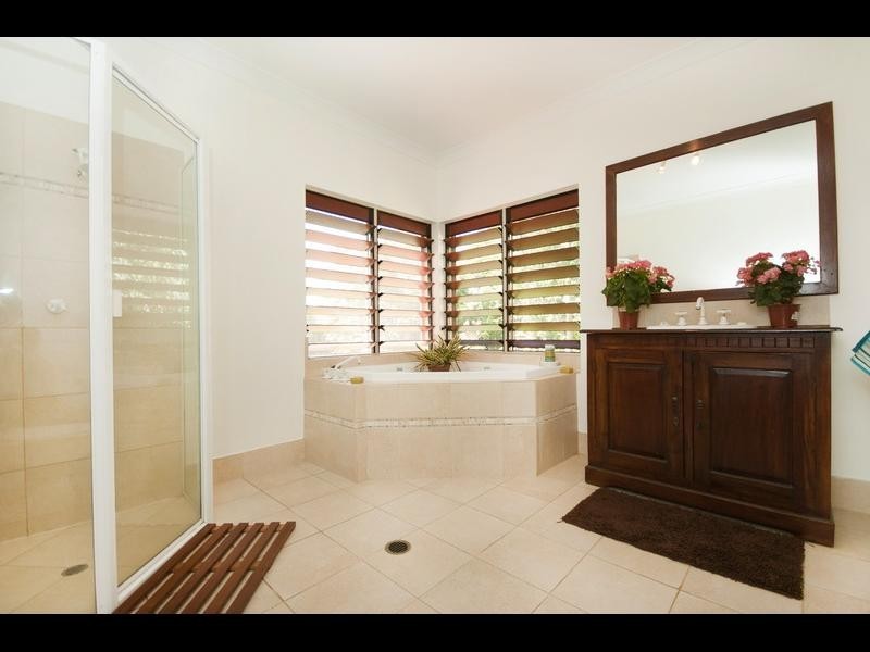 Clifton Beach QLD 4879