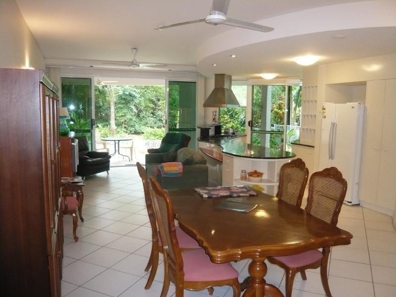 2/2 Deauville Close, Yorkeys Knob QLD 4878