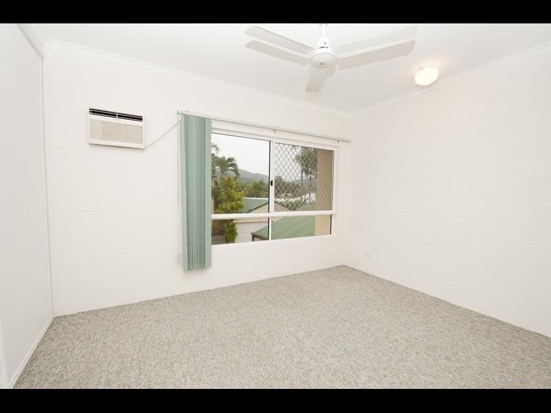 6/3 Tenni Street, Redlynch QLD 4870