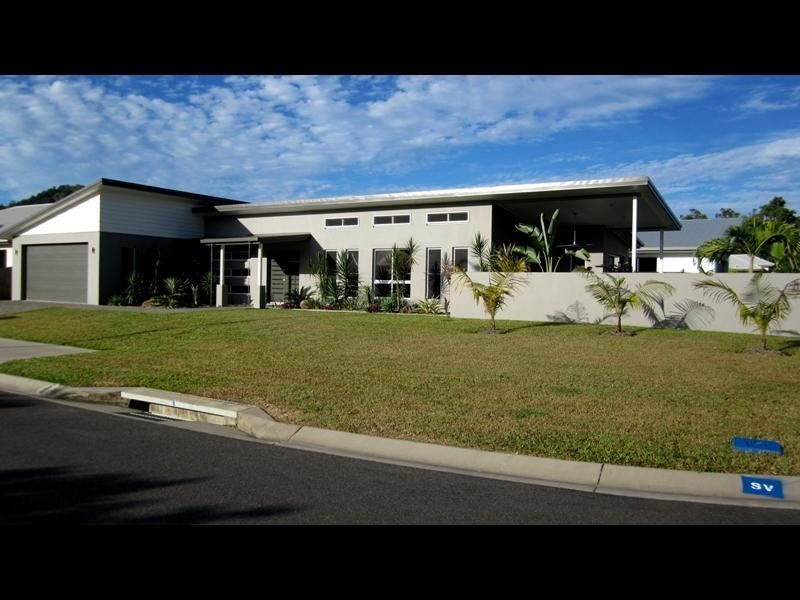 27 Norwood Crescent, Trinity Park QLD 4879