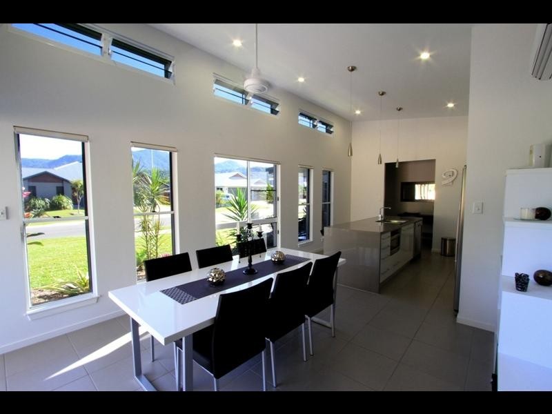 27 Norwood Crescent, Trinity Park QLD 4879