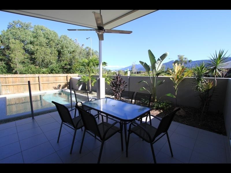 27 Norwood Crescent, Trinity Park QLD 4879