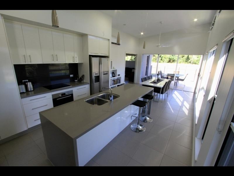 27 Norwood Crescent, Trinity Park QLD 4879