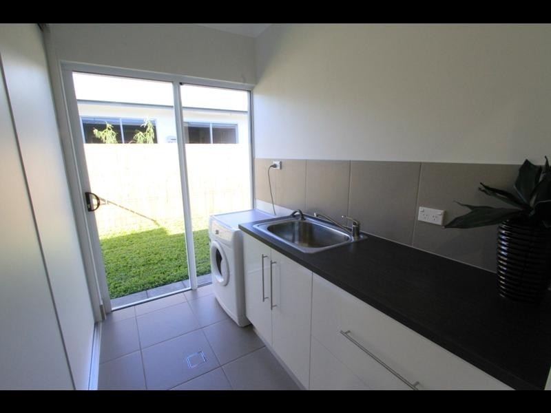 27 Norwood Crescent, Trinity Park QLD 4879