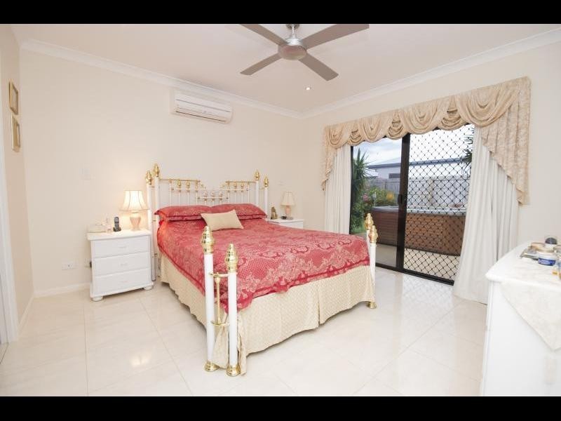 96 McFarlane Drive, Kanimbla QLD 4870